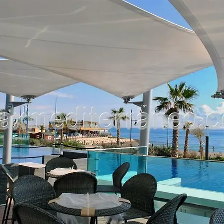 شقة At Sea Senses *